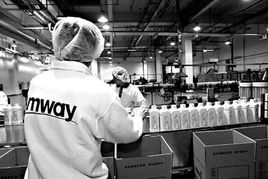 安利2005年業(yè)績(jī)突破180億，日用品互聯(lián)網(wǎng)銷(xiāo)售牌照申請(qǐng)準(zhǔn)備就緒